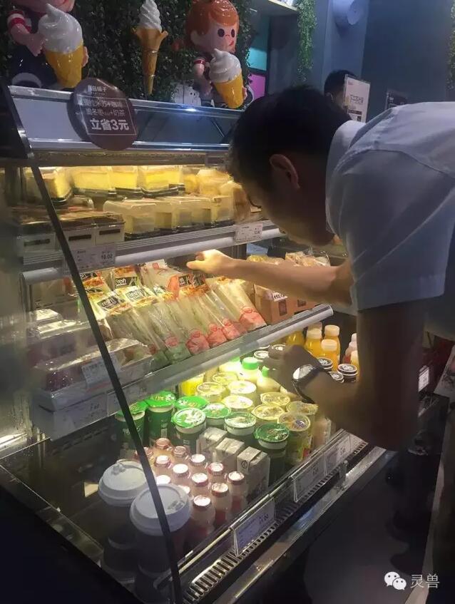 60平米3小时销售破万，看一家小店如何“占领”一座城