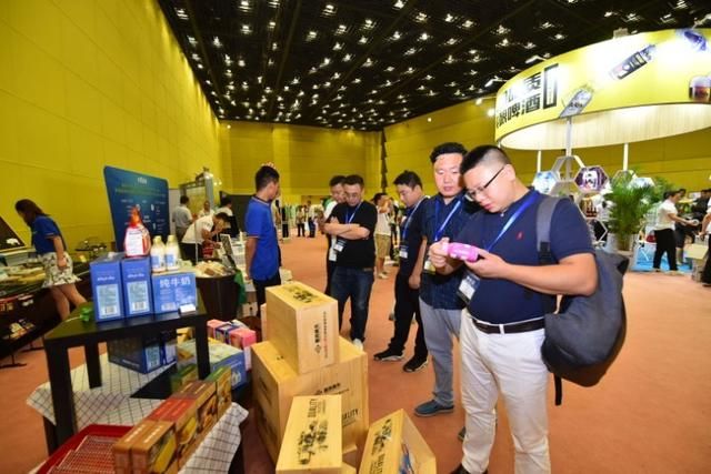 第二届全国自有品牌大会举行 陈立平：中国零售业10年来效率并未提升
