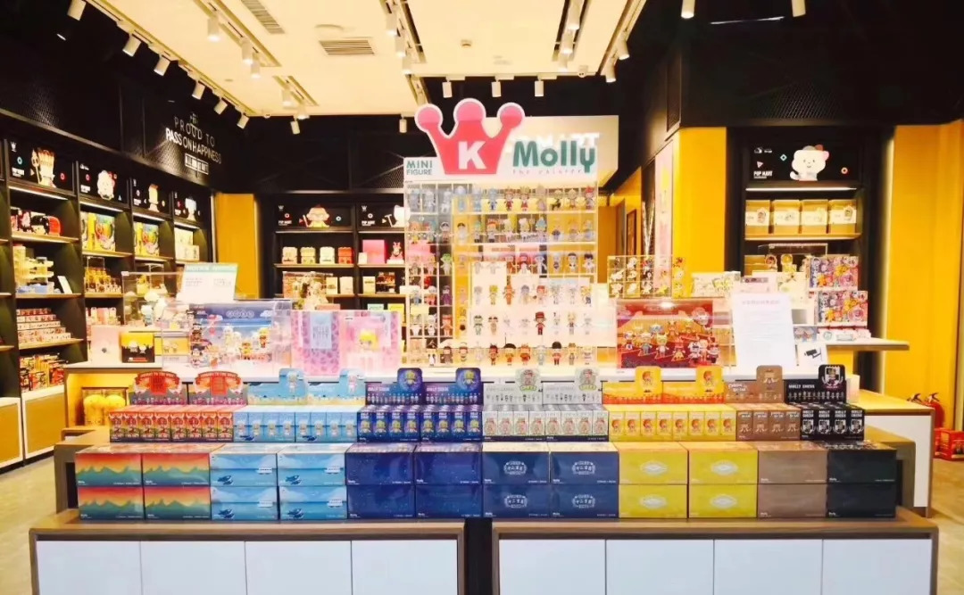 70家店覆盖30城，708元/套的Molly盲盒4秒售罄，泡泡玛特如何打造潮玩超级IP ？